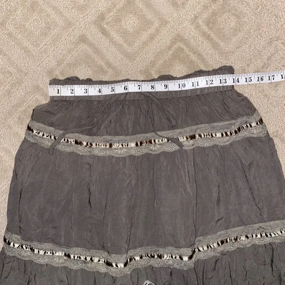 Cider Lace Stitch Tiered Midi Skirt in Olive - Picture 4 of 11